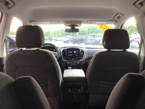Used 2021 Chevrolet Traverse LT FWD image 37