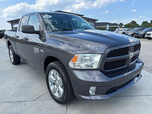 Used 2019 RAM 1500 Express w/ Express Value Package AWD/4WD image 2