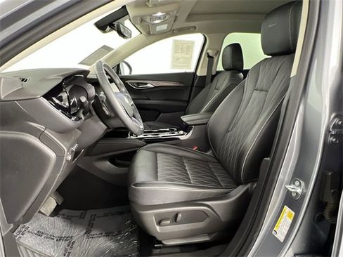 Certified 2022 Buick Envision Avenir w/ Technology Package II image 20