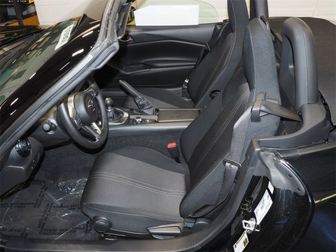 New 2025 MAZDA MX-5 Miata Sport w/ Weather Package image 4