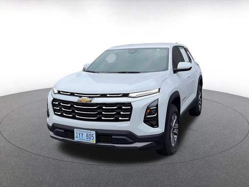 Used 2025 Chevrolet Equinox LT FWD image 6