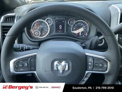 Used 2025 RAM 3500 Big Horn AWD/4WD image 13