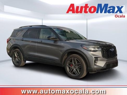Used 2025 Ford Explorer ST-Line w/ ST-Line Street Pack AWD/4WD image 1
