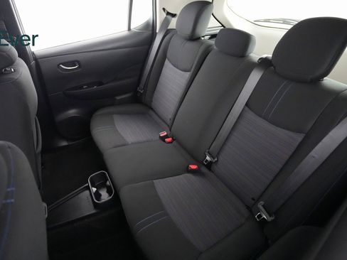 Used 2025 Nissan Leaf SV Plus image 10