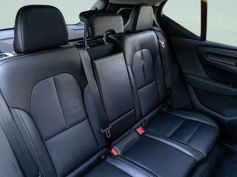 Used 2024 Volvo XC40 B5 Plus w/ Climate Package image 23