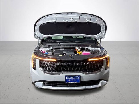 New 2026 Kia Carnival EX image 21