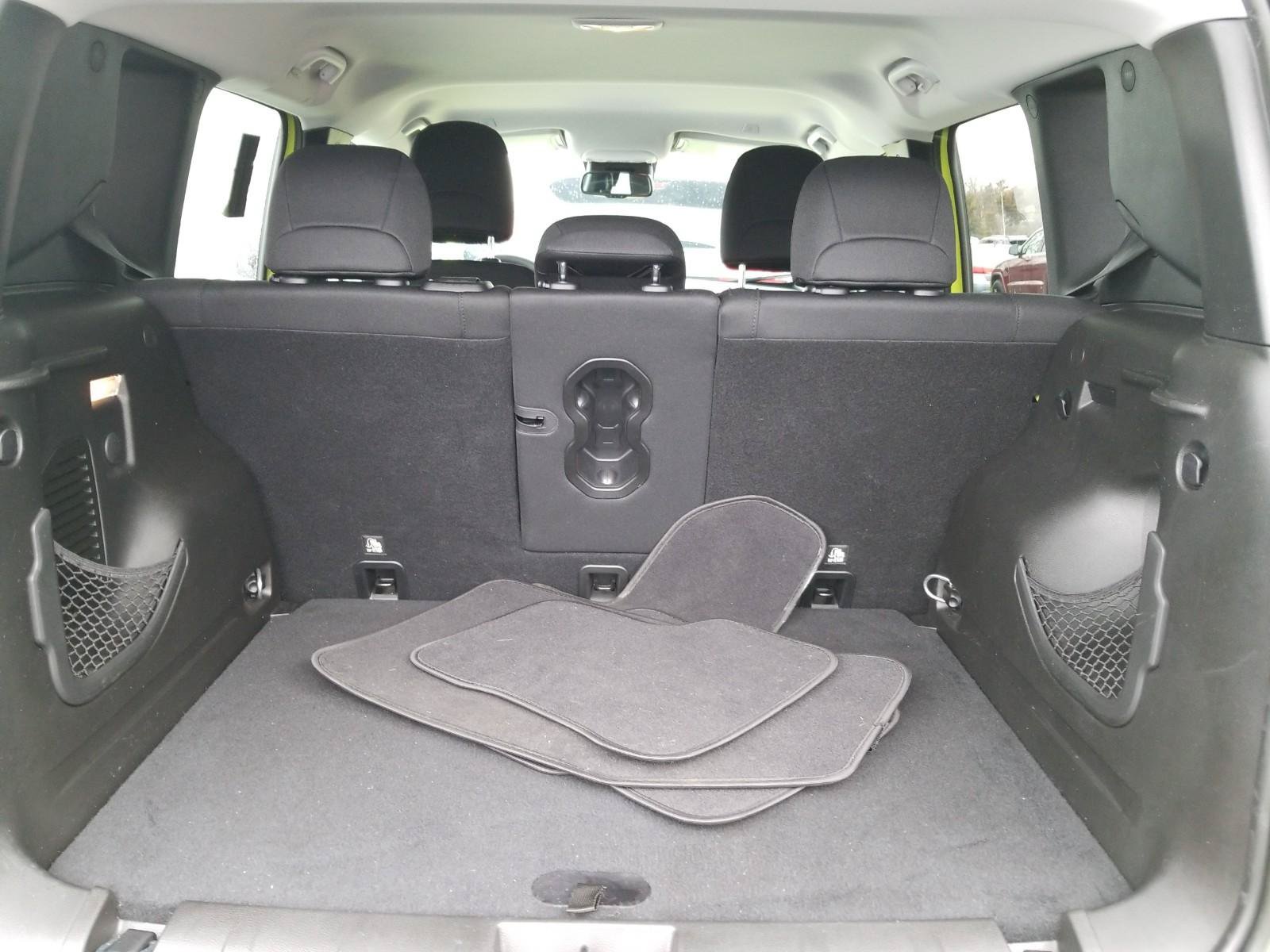 Used 2018 Jeep Renegade Latitude w/ Popular Equipment Group AWD/4WD image 7