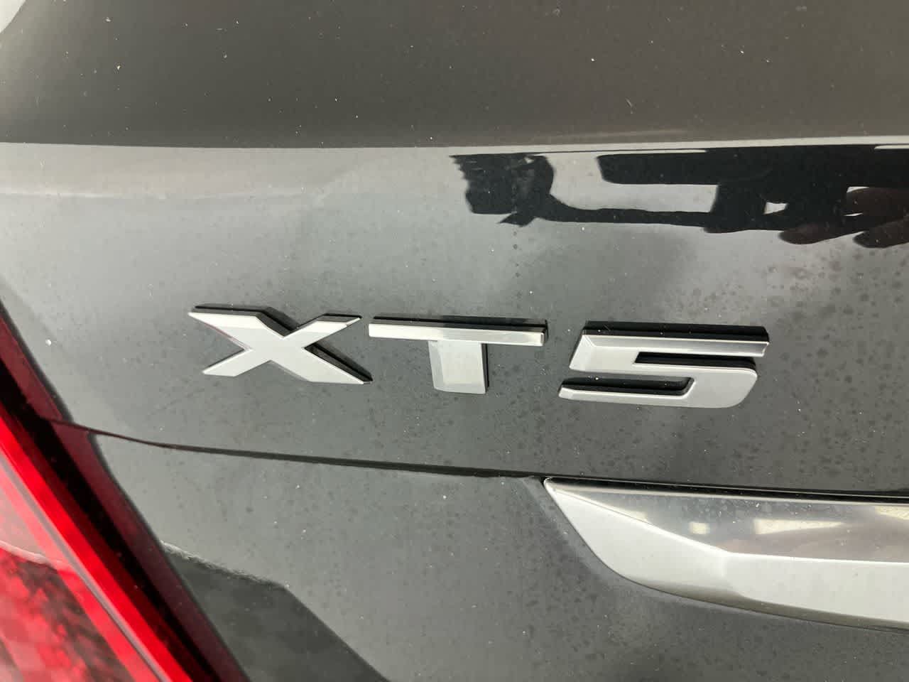 Used 2020 Cadillac XT5 Premium Luxury FWD image 11