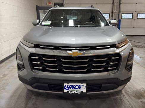 Used 2025 Chevrolet Equinox LT w/ Convenience Package II image 8