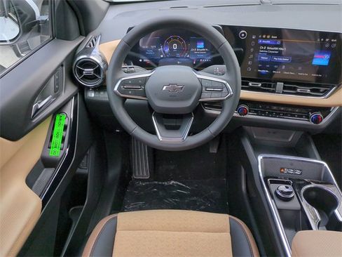 New 2026 Chevrolet Equinox ACTIV image 16