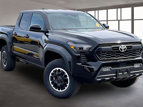 Used 2024 Toyota Tacoma TRD Off-Road AWD/4WD image 1