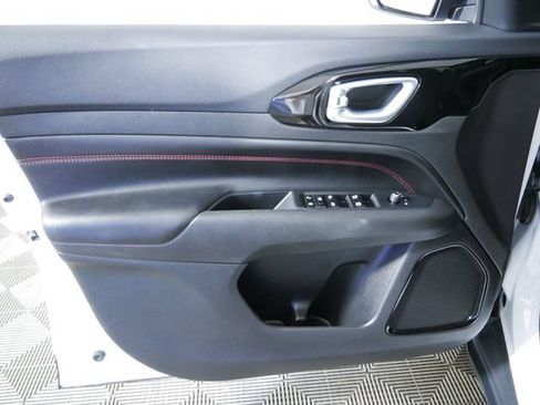 Certified 2023 Jeep Compass Trailhawk AWD/4WD image 20