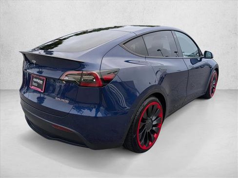 Used 2022 Tesla Model Y Performance AWD/4WD image 5