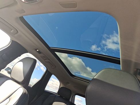 Used 2021 Volvo XC60 T5 Inscription image 14