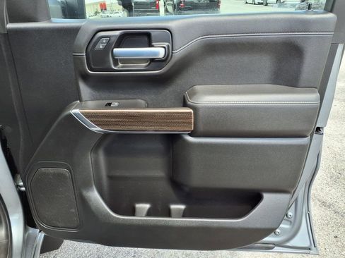 Used 2021 Chevrolet Silverado 1500 RST image 14