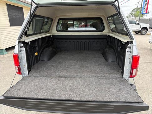 Used 2018 Ford F150 Lariat w/ Equipment Group 502A Luxury RWD image 21