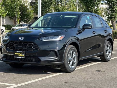 New 2026 Honda HR-V LX image 8