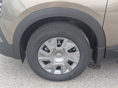 New 2026 Nissan Kicks S image 10