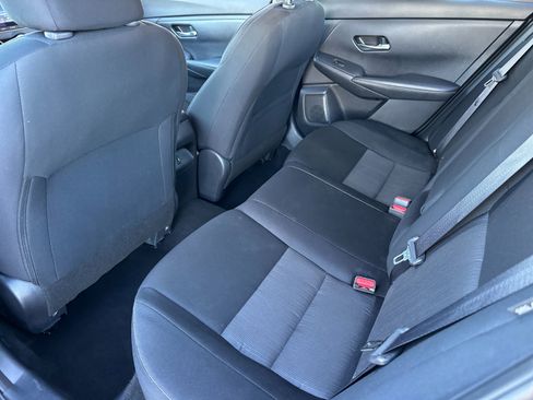 Used 2022 Nissan Sentra SV image 11