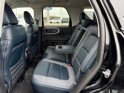 Used 2021 Ford Bronco Sport Outer Banks w/ Outer Banks Package (96D) image 16