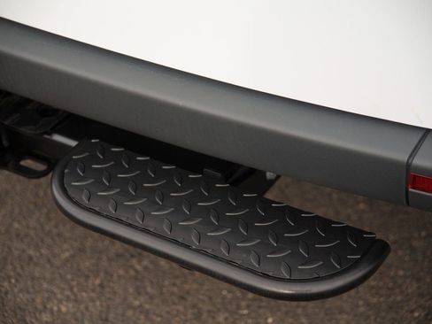 Used 2025 Mercedes-Benz Sprinter 2500 image 19