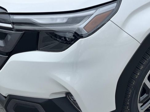 New 2025 Subaru Forester Limited image 9