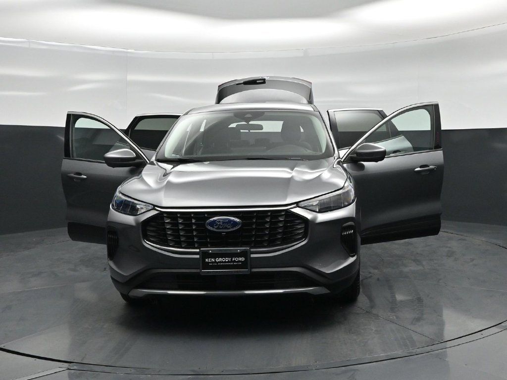 Certified 2023 Ford Escape Active w/ Tech Pack #2 FWD image 33