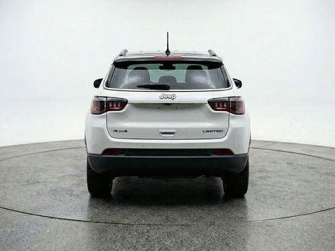 Used 2025 Jeep Compass Limited AWD/4WD image 7