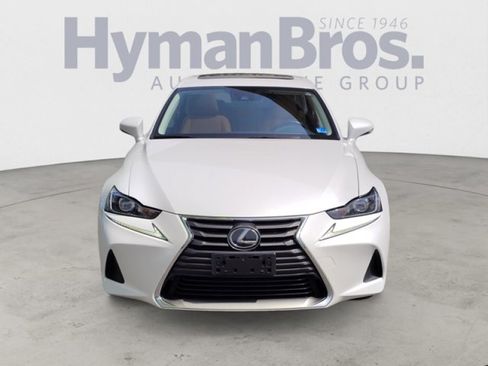 Used 2018 Lexus IS 300 AWD w/ Comfort Package image 8