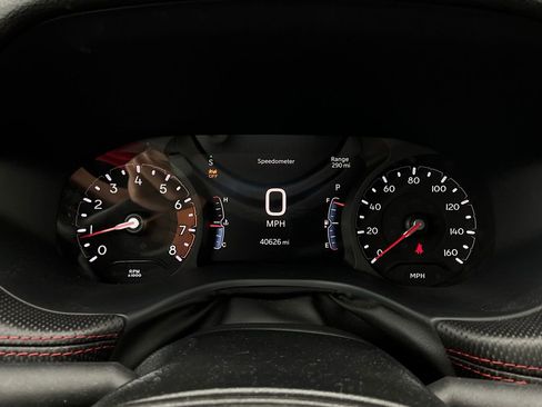 Used 2025 Jeep Compass Trailhawk w/ Trailer Tow Group image 38