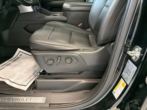 Used 2023 Chevrolet Suburban Z71 AWD/4WD image 17