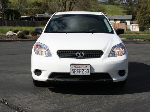 Used 2005 Toyota Matrix image 3