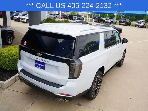New 2026 Chevrolet Suburban High Country AWD/4WD image 13