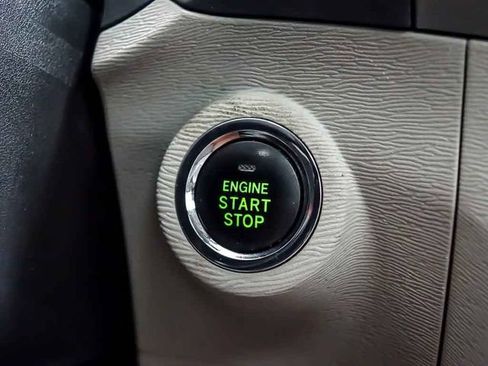 Used 2011 Toyota Venza AWD w/ Premium Pkg #2 image 17