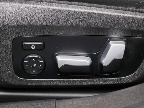 Used 2022 BMW M3 w/ Executive Package RWD image 26