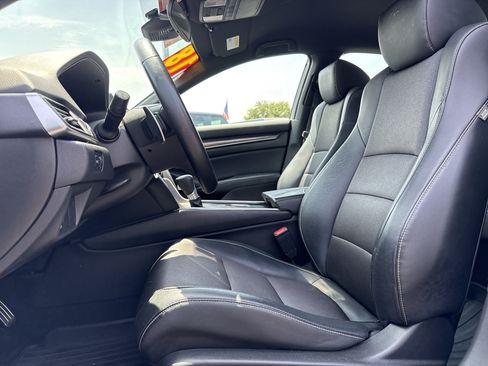 Used 2018 Honda Accord Sport image 15