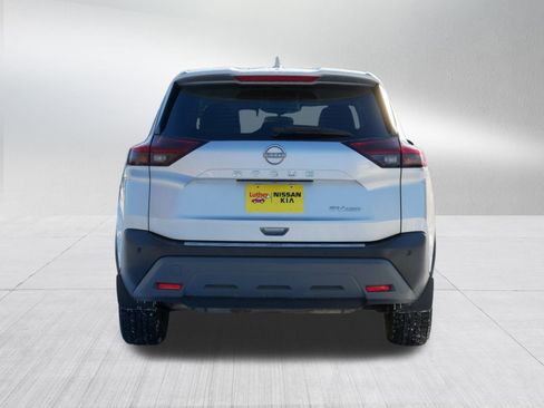 Certified 2022 Nissan Rogue SV image 6