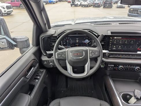 New 2026 GMC Sierra 2500 SLT w/ SLT Convenience Package image 3