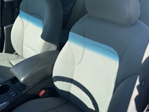 Used 2013 Hyundai Sonata 4dr Sdn image 21