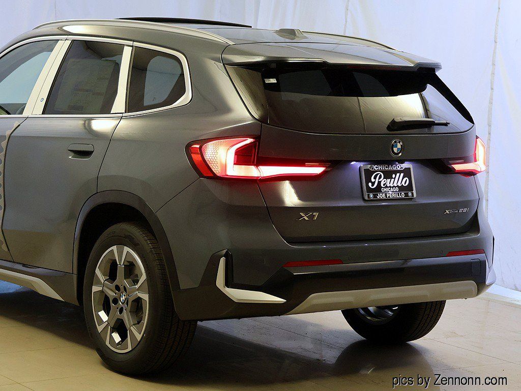 New 2027 BMW X1 xDrive28i AWD/4WD image 8