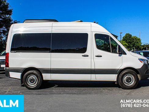 Used 2024 Mercedes-Benz Sprinter 2500 image 6