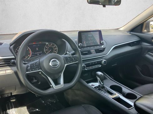 Used 2019 Nissan Altima 2.5 S FWD image 10