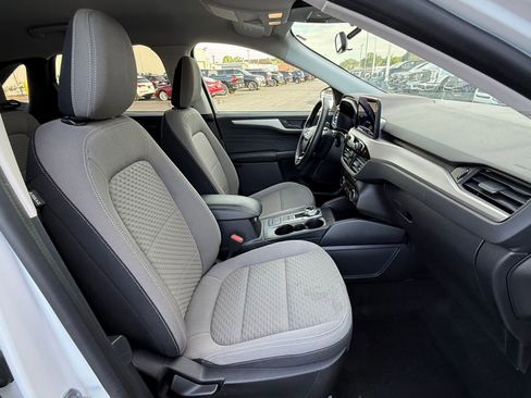 Used 2022 Ford Escape SE w/ Convenience Package FWD image 17