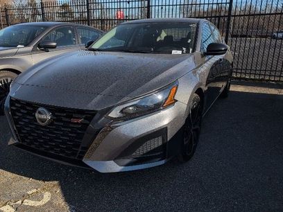 Used 2025 Nissan Altima 2.5 SR