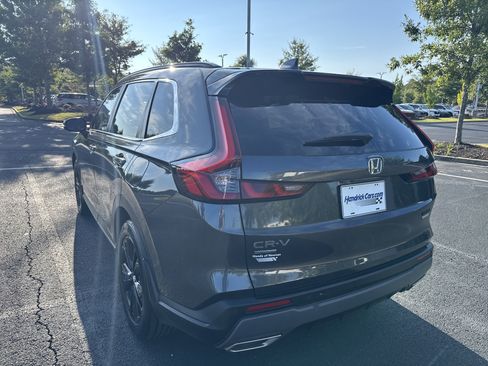 Used 2024 Honda CR-V Sport Touring image 7