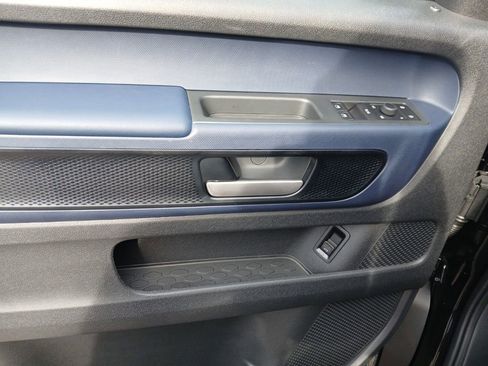 New 2025 Volkswagen ID. Buzz Pro S image 11