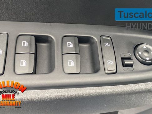 New 2026 Hyundai Venue SEL image 14