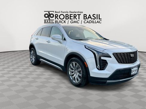Used 2020 Cadillac XT4 Premium Luxury FWD image 2