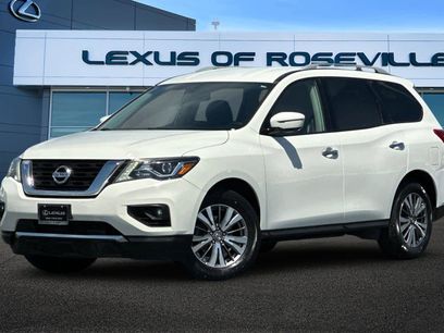 Used 2020 Nissan Pathfinder SL