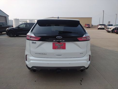 Used 2022 Ford Edge Titanium w/ Equipment Group 301A AWD/4WD image 6